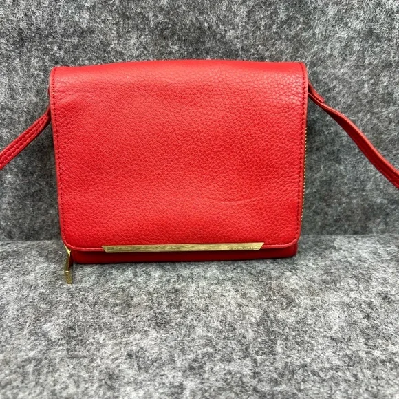 Vince Camuto Bold Red Crossbody Bag - Picture 10 of 10
